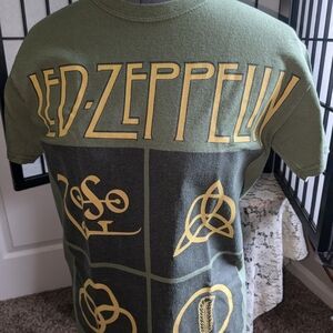 Led Zeppelin vintage T-shirt size adult small